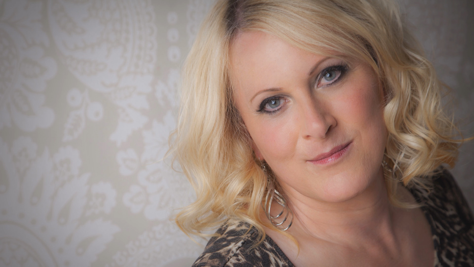 Transexual stories resources: https://www.togethertv.com/blog/transsexual-stories-do-you-need-help